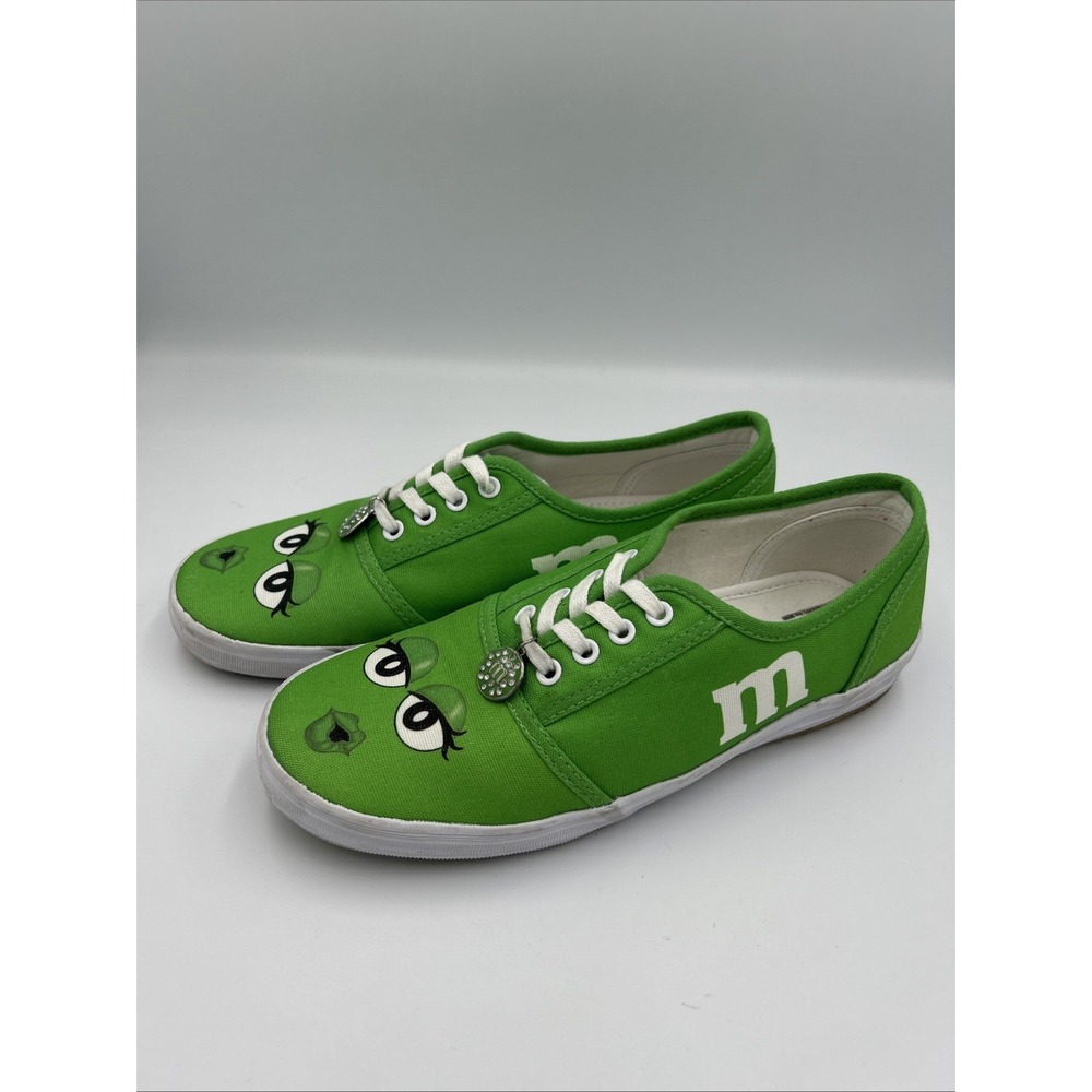 The Bradford Exchange Green M&M Miss Green Tennis Shoes W/ Charms Womens Sz 8 - Picture 3 of 9